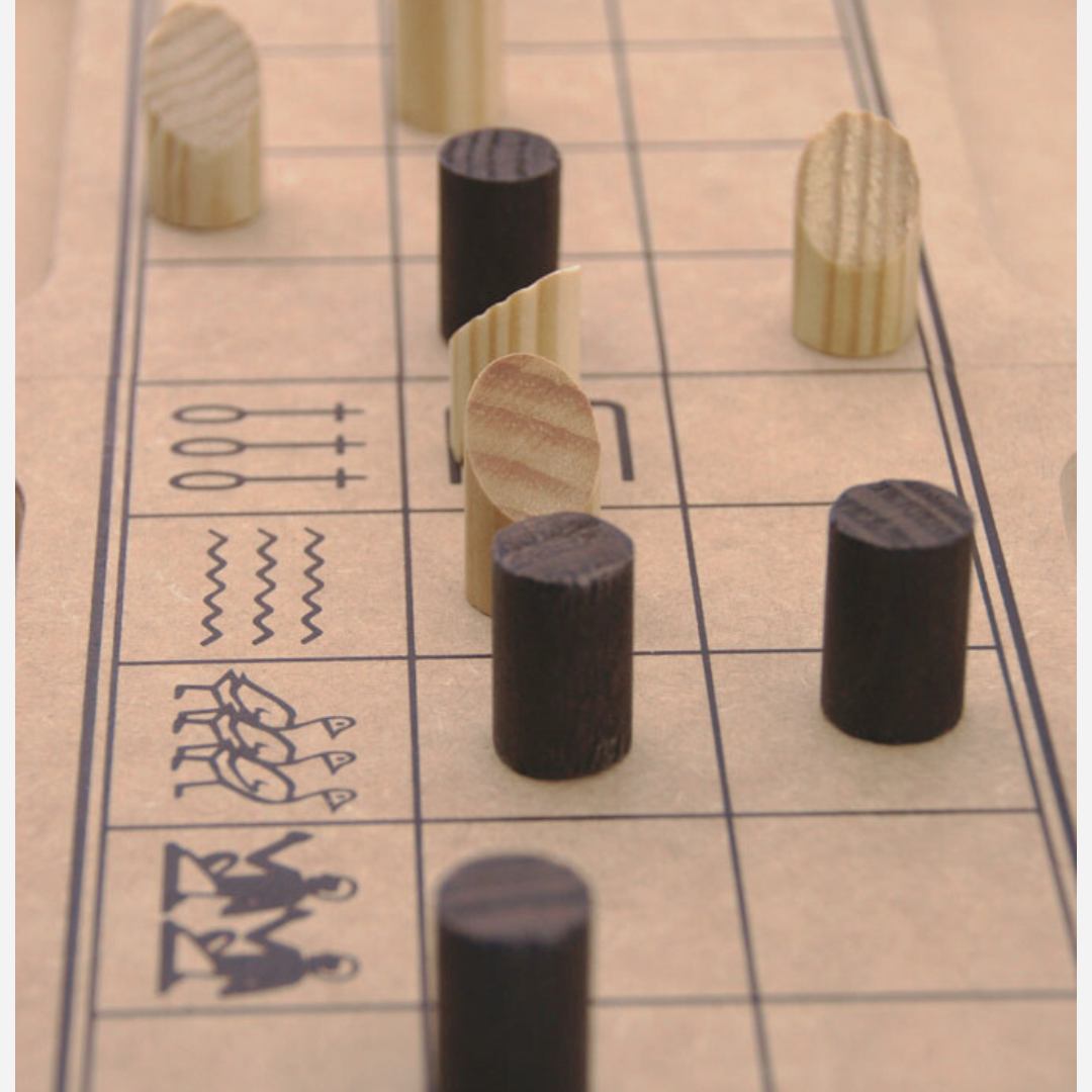 Senet - ein antikes ägyptisches Brettspiel